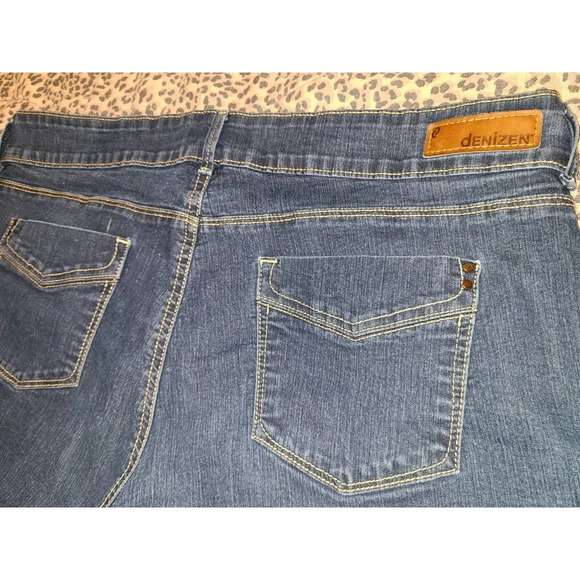 Denizen by Levi's Cuff Shorts 18 Blue Denim Regular Fit 5-Pockets (AJ22) - Picture 7 of 8